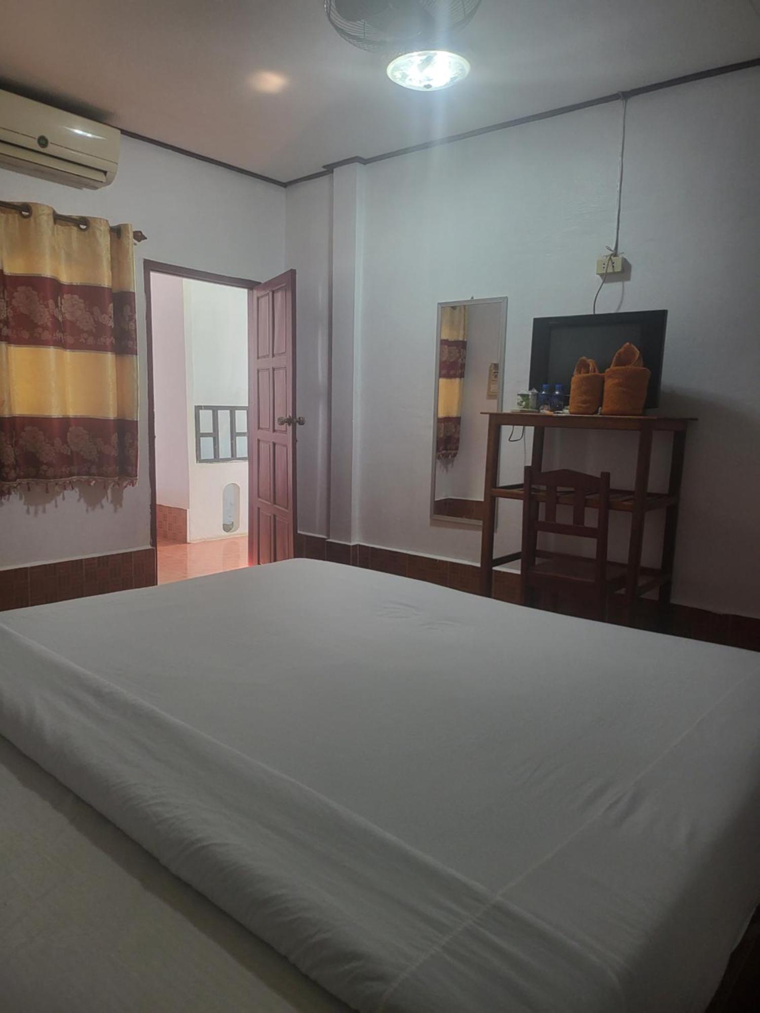 Vang Vieng Chanthala Hotel 1 Экстерьер фото