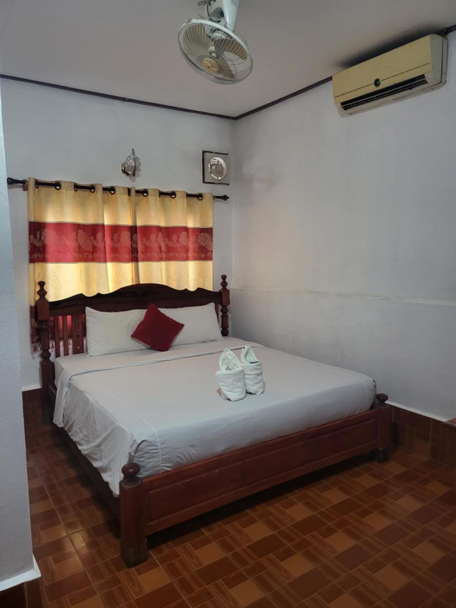 Vang Vieng Chanthala Hotel 1 Экстерьер фото
